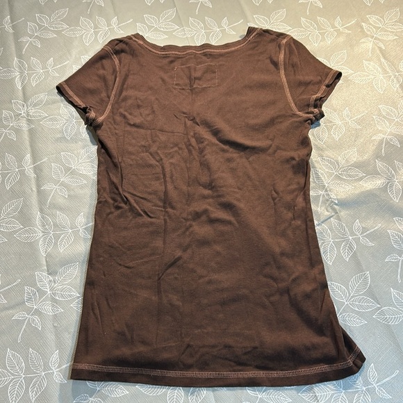Ladies Gap T-Shirt. - Picture 4 of 6